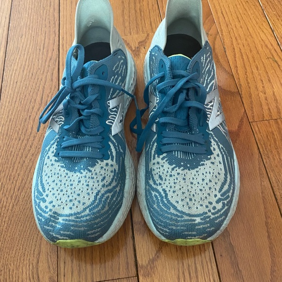 Women's New Balance Fresh Foam 1080v11 Blue Gray Running Shoes Sneakers Size 10 - Picture 2 of 5